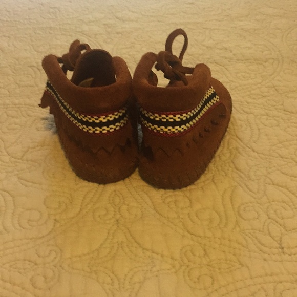 Baby Booties/shoes 2 pair - Picture 8 of 9